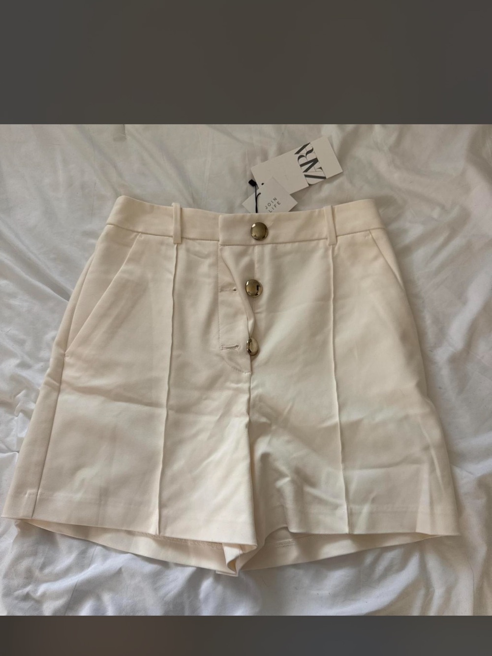 Zara Cream High-Waist Buttoned Tailored Shorts